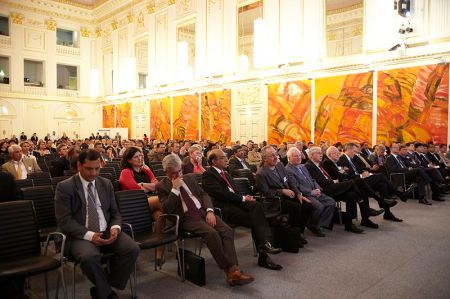 800px-CTBTO_Science_and_Technology_conference_-_Flickr_-_The_Official_CTBTO_Photostream_(167)